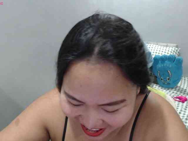 BubbleButtPinay webcam