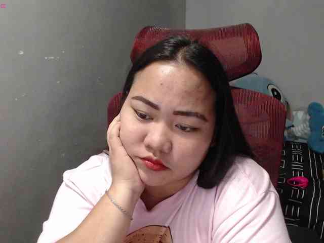 BubbleButtPinay webcam