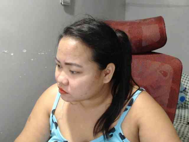 BubbleButtPinay webcam