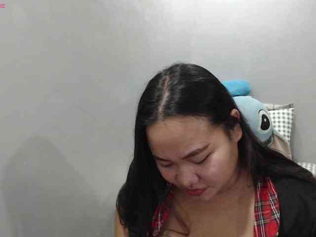 BubbleButtPinay webcam