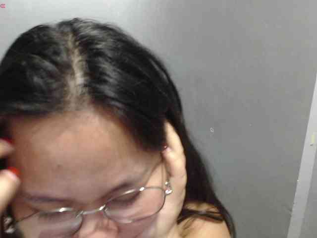 BubbleButtPinay webcam