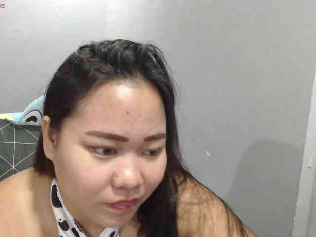 BubbleButtPinay webcam