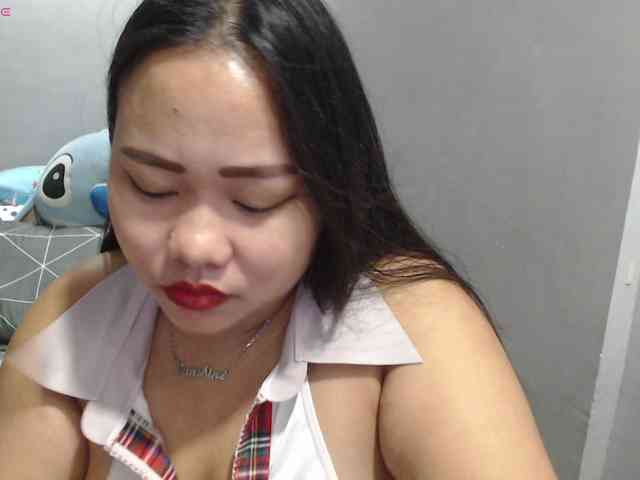 BubbleButtPinay webcam
