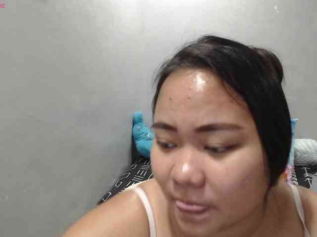 BubbleButtPinay webcam