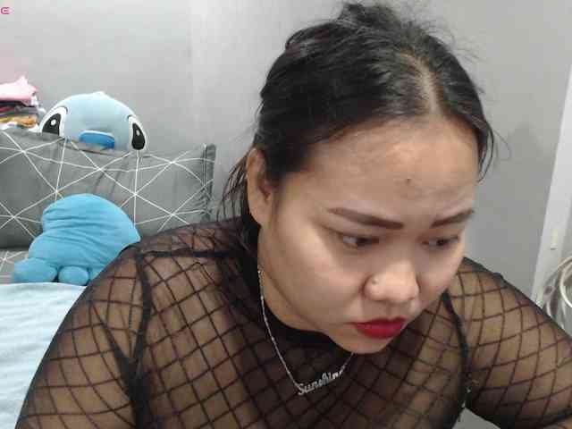 BubbleButtPinay webcam