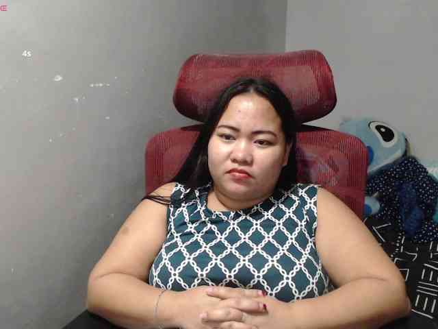 BubbleButtPinay webcam