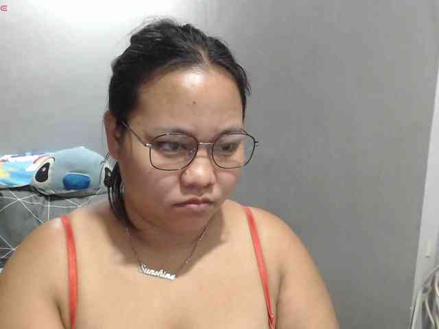 BubbleButtPinay webcam