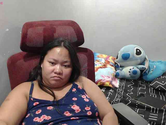 BubbleButtPinay webcam