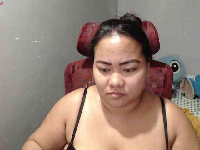 BubbleButtPinay webcam