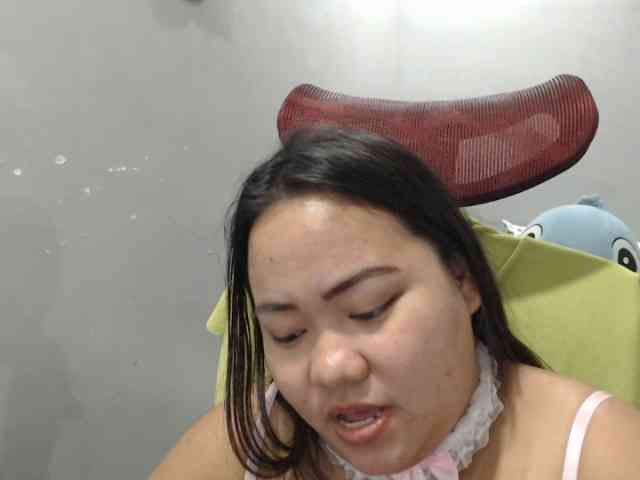 BubbleButtPinay webcam