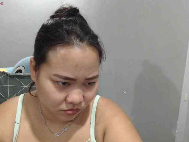 BubbleButtPinay webcam