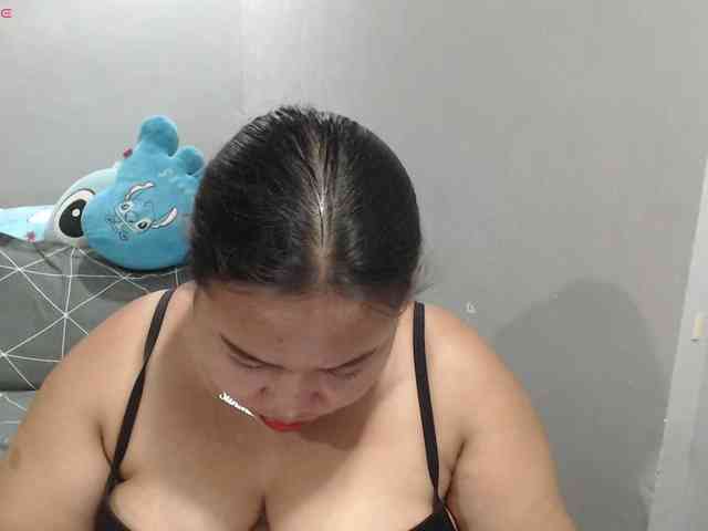 BubbleButtPinay webcam