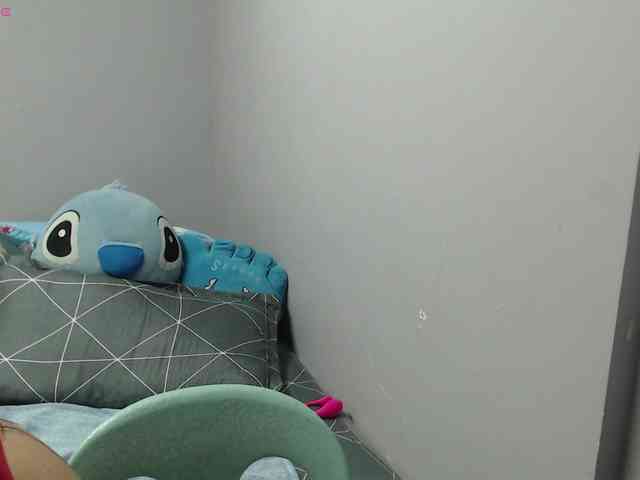 BubbleButtPinay webcam