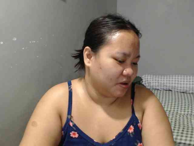 BubbleButtPinay webcam