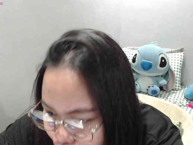 BubbleButtPinay webcam
