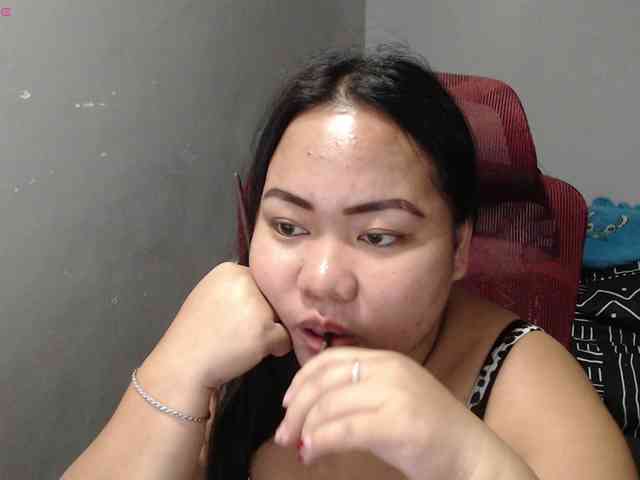 BubbleButtPinay webcam