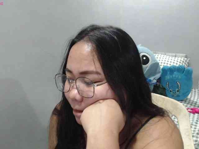 BubbleButtPinay webcam