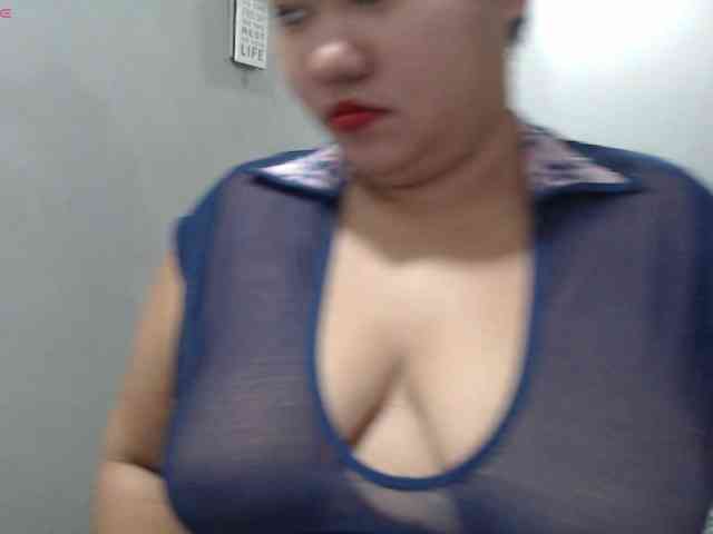 BubbleButtPinay webcam