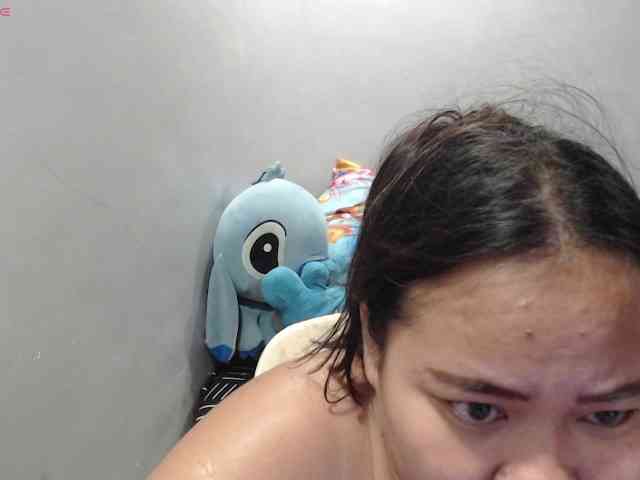 BubbleButtPinay webcam