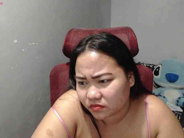 BubbleButtPinay webcam