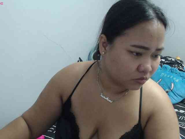 BubbleButtPinay webcam