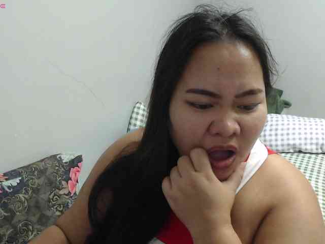 BubbleButtPinay webcam