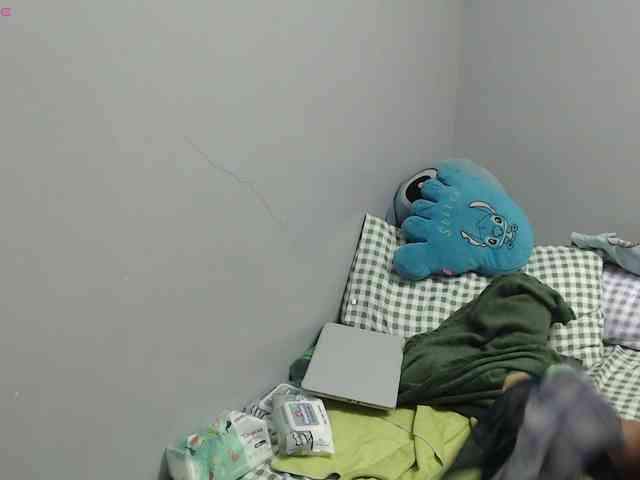 BubbleButtPinay webcam