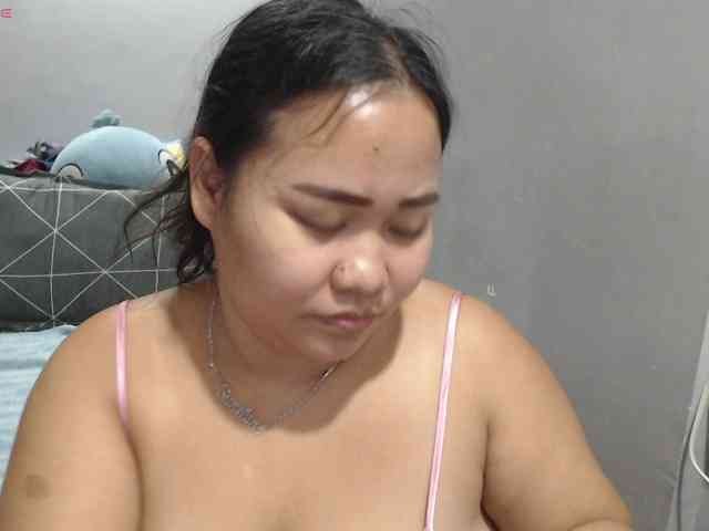 BubbleButtPinay webcam