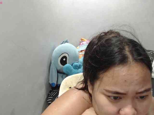 BubbleButtPinay webcam