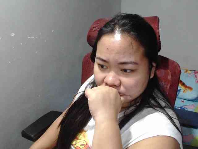 BubbleButtPinay webcam