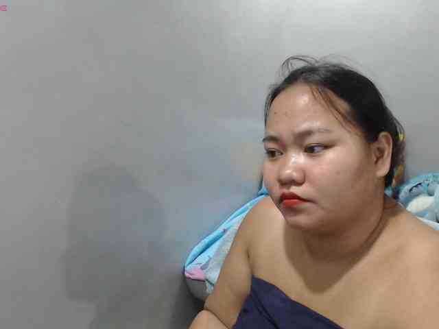 BubbleButtPinay webcam