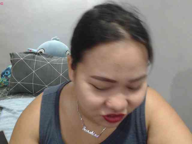 BubbleButtPinay webcam