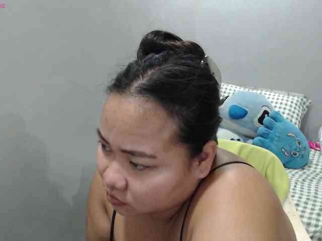 BubbleButtPinay webcam
