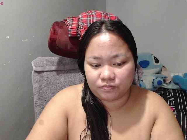 BubbleButtPinay webcam