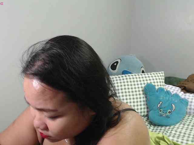 BubbleButtPinay webcam
