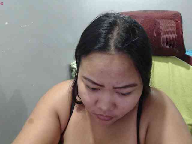 BubbleButtPinay webcam