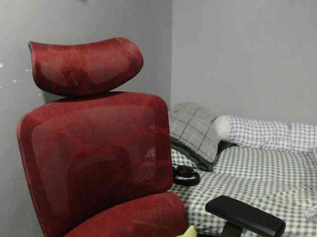 BubbleButtPinay webcam