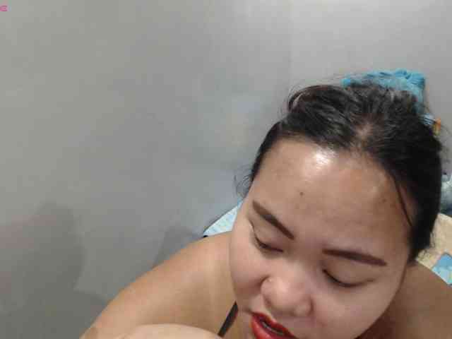 BubbleButtPinay webcam