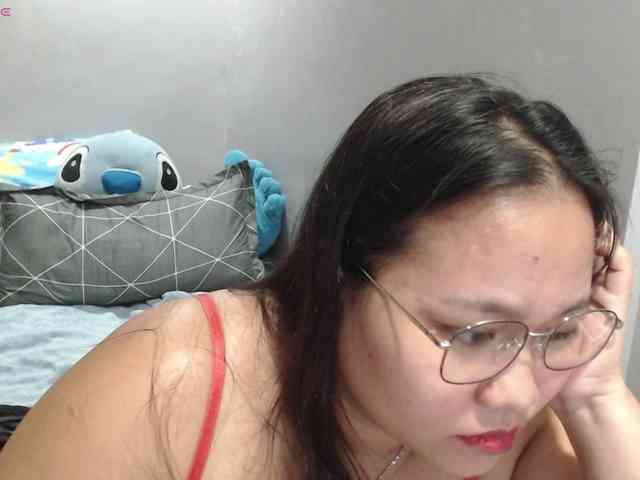 BubbleButtPinay webcam