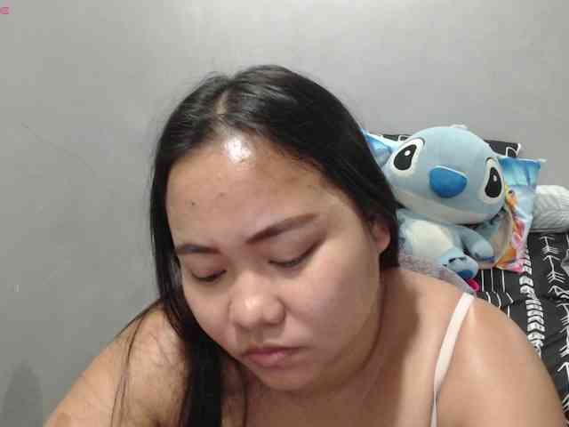 BubbleButtPinay webcam