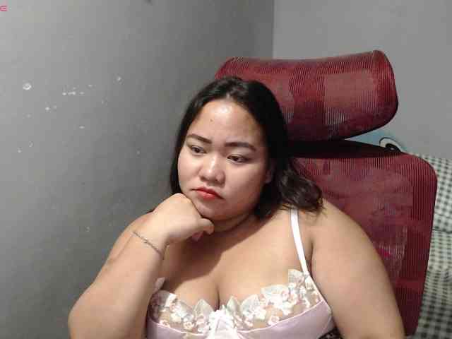 BubbleButtPinay webcam