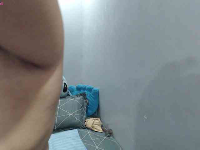 BubbleButtPinay webcam