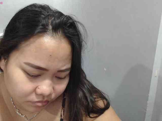 BubbleButtPinay webcam