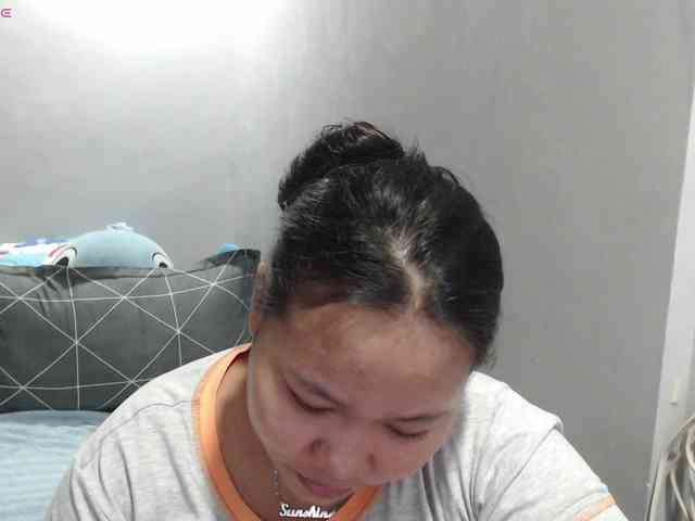 BubbleButtPinay webcam