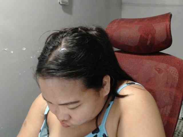 BubbleButtPinay webcam