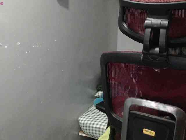 BubbleButtPinay webcam