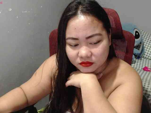 BubbleButtPinay webcam