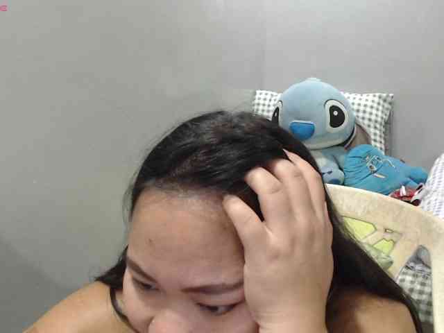 BubbleButtPinay webcam