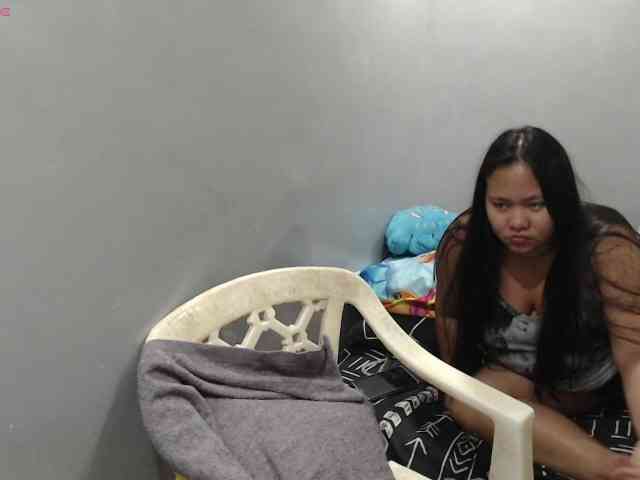 BubbleButtPinay webcam