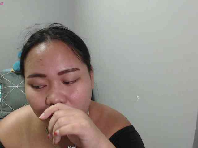 BubbleButtPinay webcam